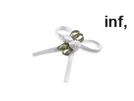 Lazo plisado con una rosa