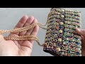 Bolso de mano tipo clutch con pedrería